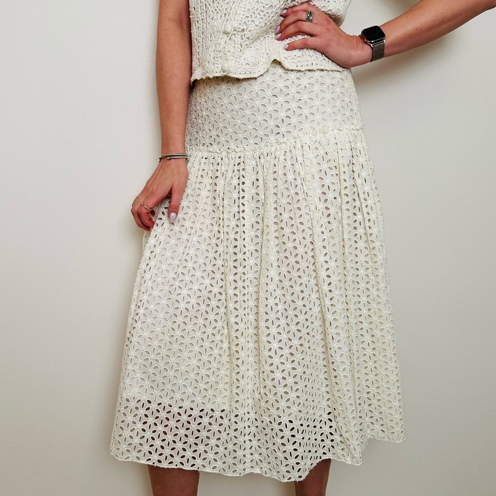 VintageKenzie Cream A-Line Eyelet Midi Skirt - Picture 4 of 8